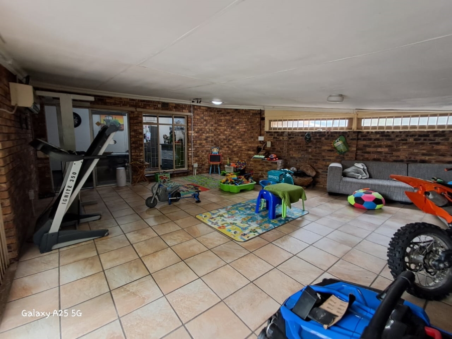 2 Bedroom Property for Sale in Sasolburg Ext 11 Free State